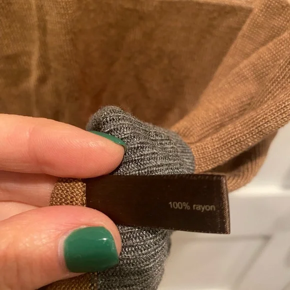 The Limited knit sweater with block coloring - Picture 5 of 5